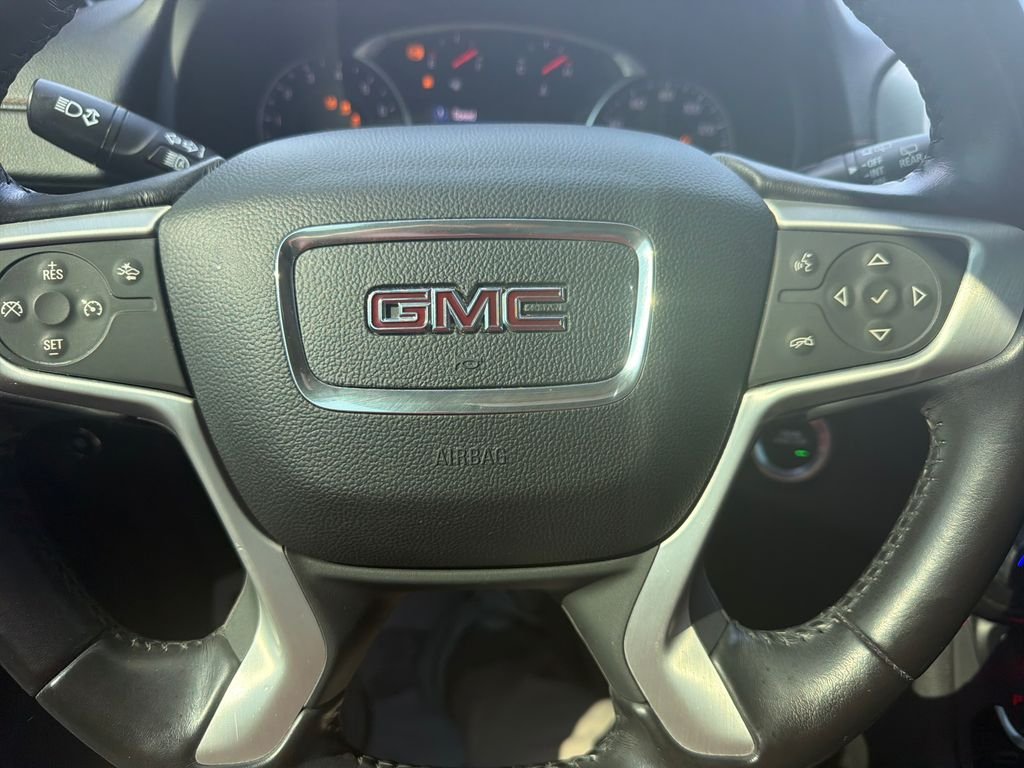 Used 2021 Silver GMC SLE image 17