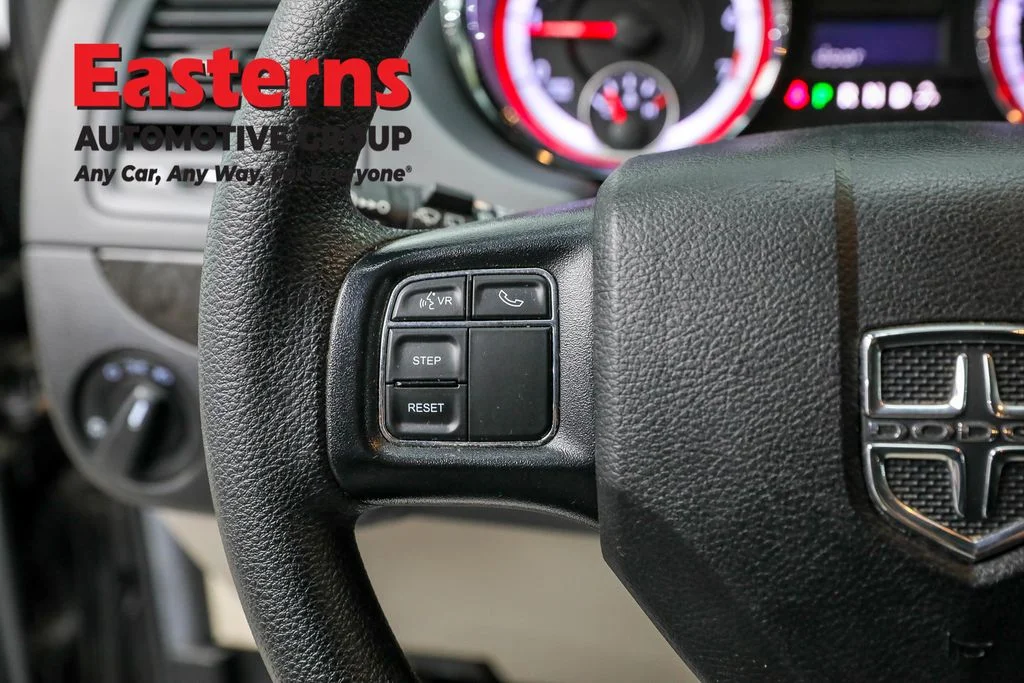 Used 2019 Gray Dodge SE image 15
