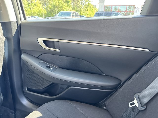 Used 2025 Serenity White Hyundai SEL image 15