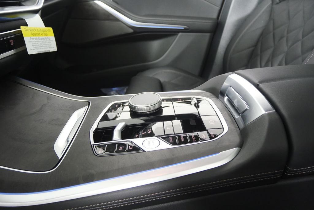 New 2026 Black Sapphire Metallic BMW xDrive50e image 20