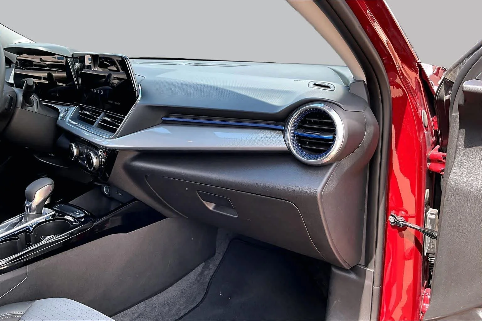 Used 2025 Crimson Metallic Chevrolet LT image 16