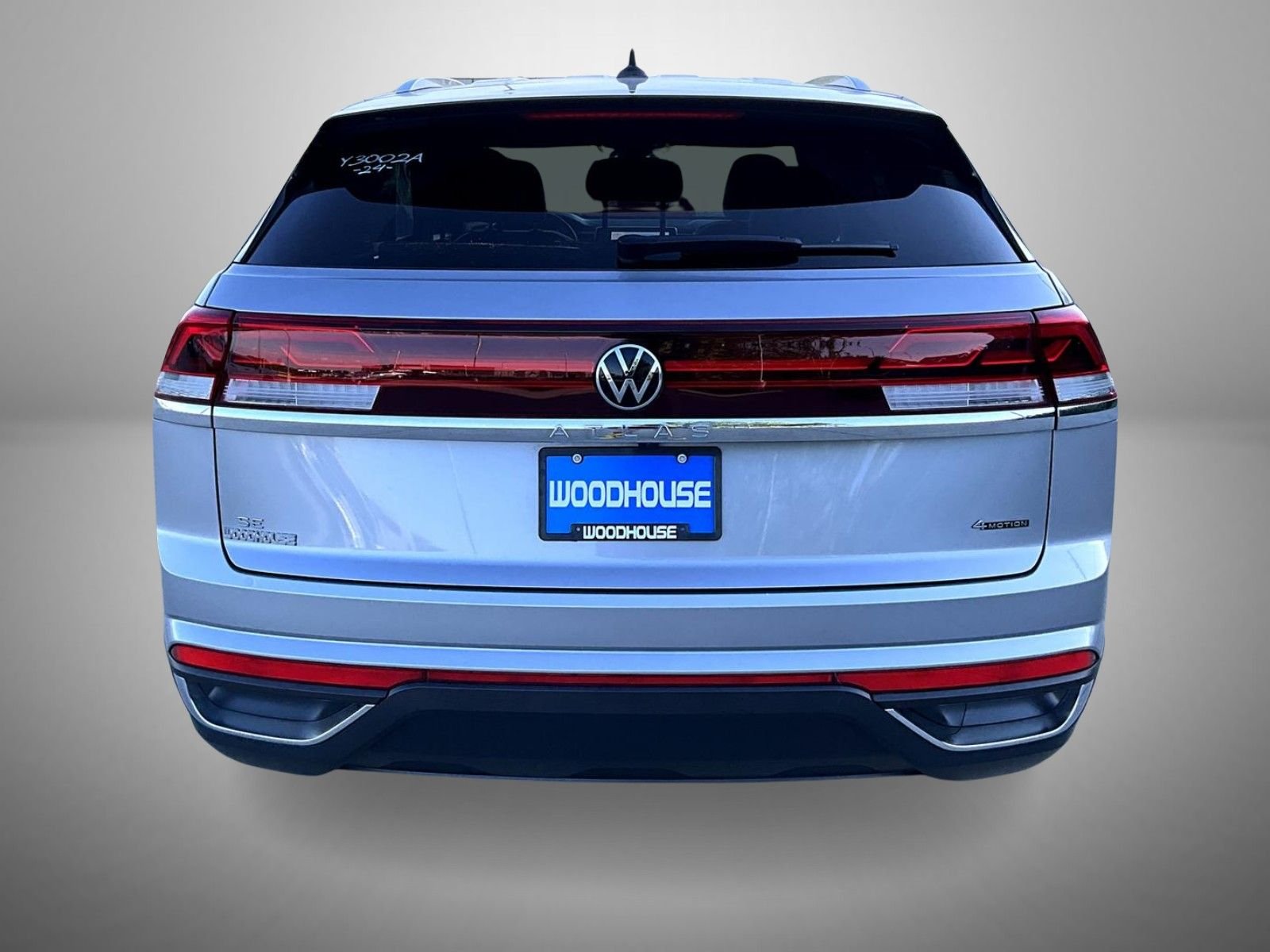 Used 2024 Gray Volkswagen 2.0T SE image 6