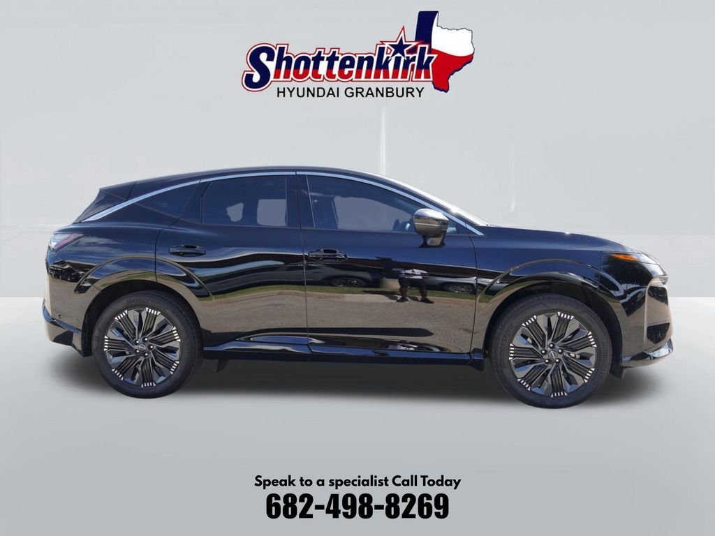 Used 2025 Black Nissan Platinum image 6