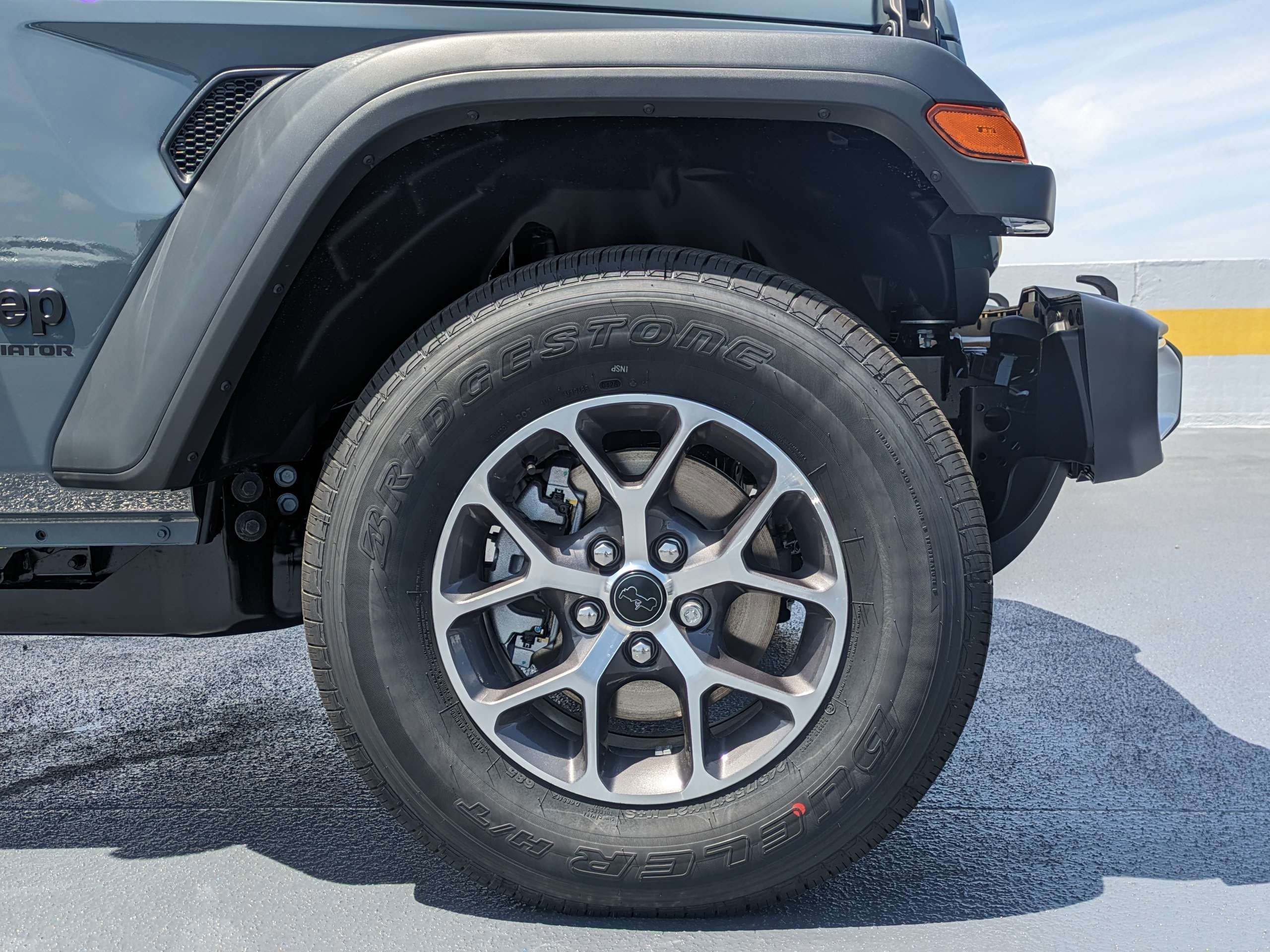 New 2026 Anvil Clear-Coat Exterior Paint Jeep Sport S image 10