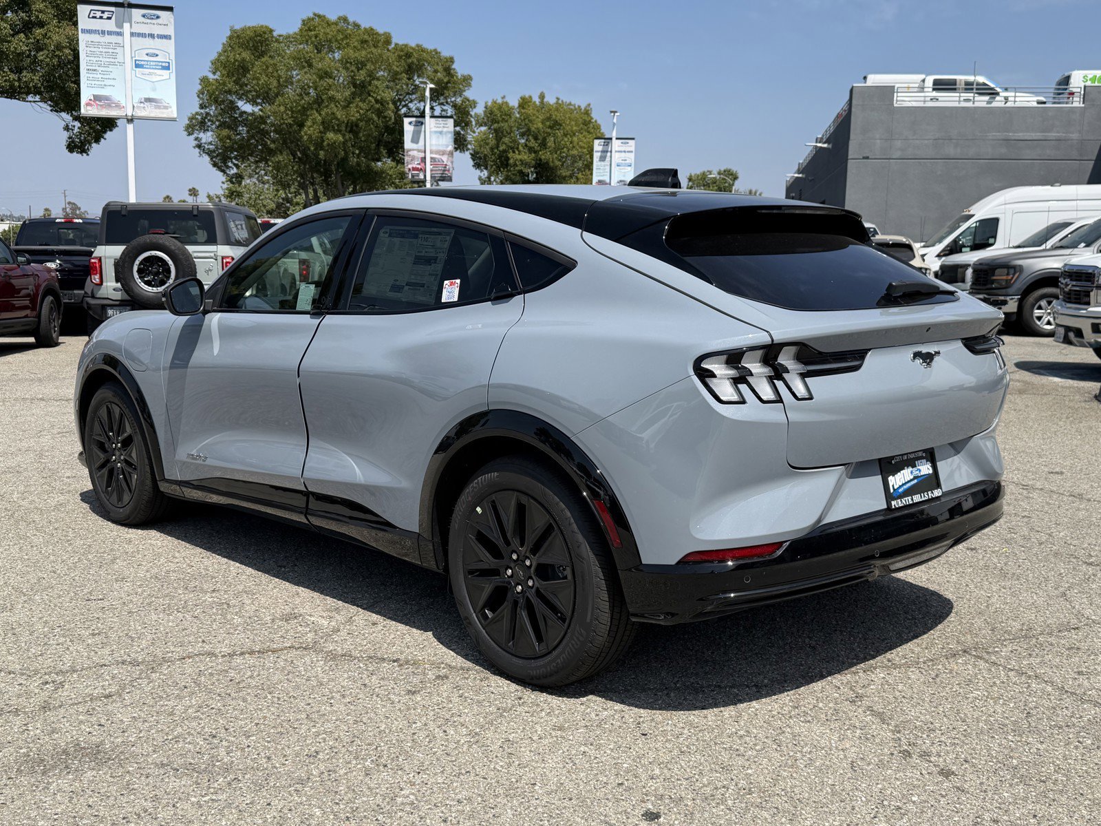 New 2026 Glacier Gray Metallic Tri-coat Ford Premium image 4