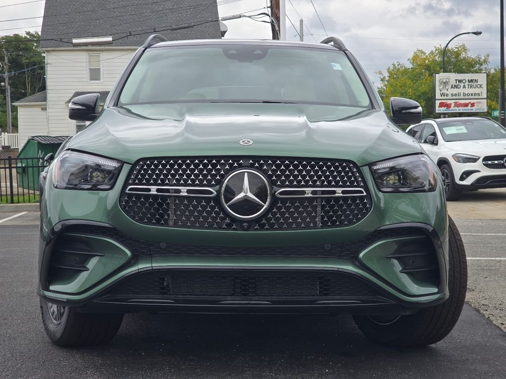 New 2026 MANUFAKTUR Ireland Mid Green Metallic Mercedes-Benz GLE 450 image 23