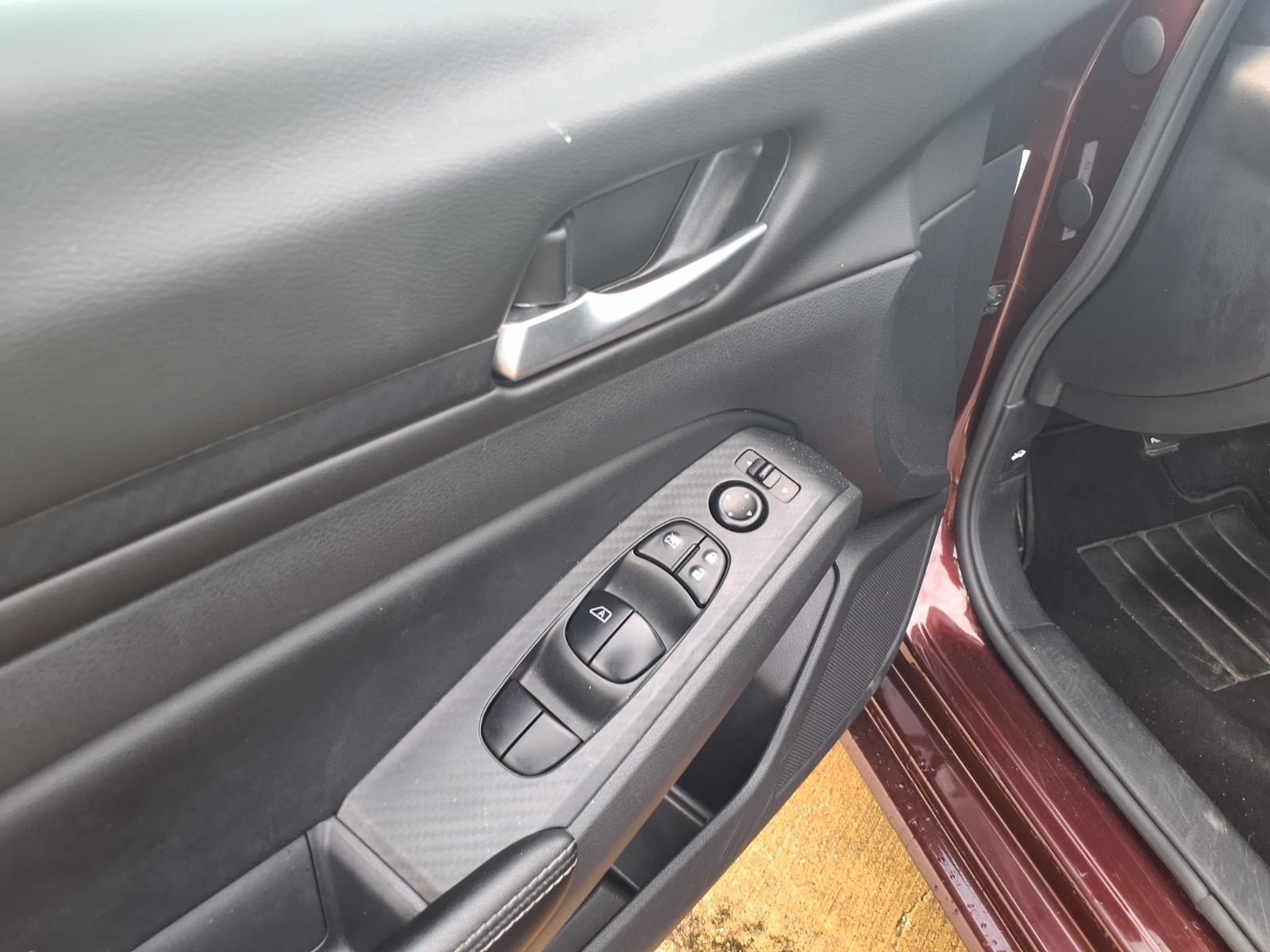 2025 Nissan Altima photo 16 of 25