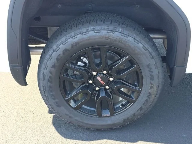 New 2026 Summit White GMC Elevation image 25