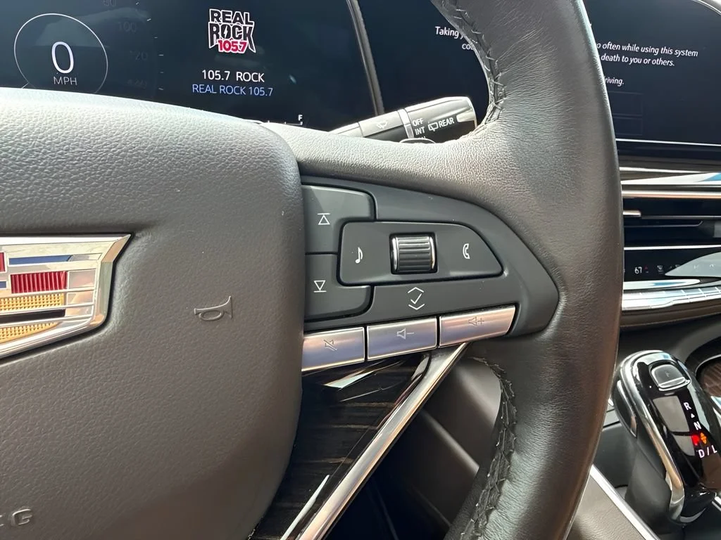 Used 2022 Crystal White Tricoat Cadillac Premium Luxury image 19