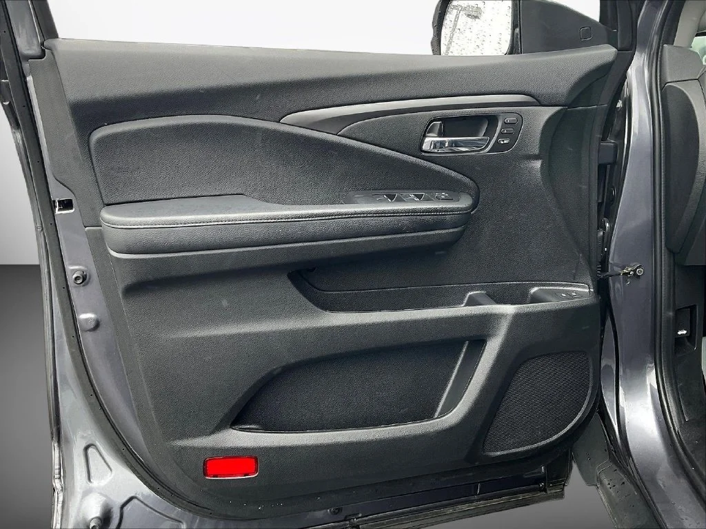 Used 2022  Honda Special Edition image 23