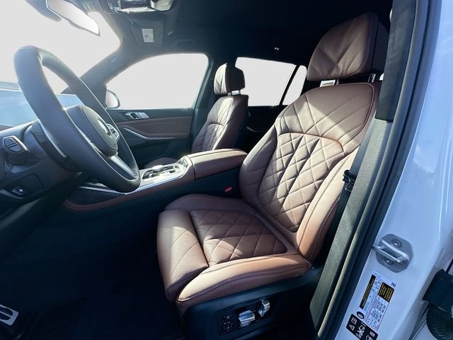 New 2027 White BMW xDrive40i image 13