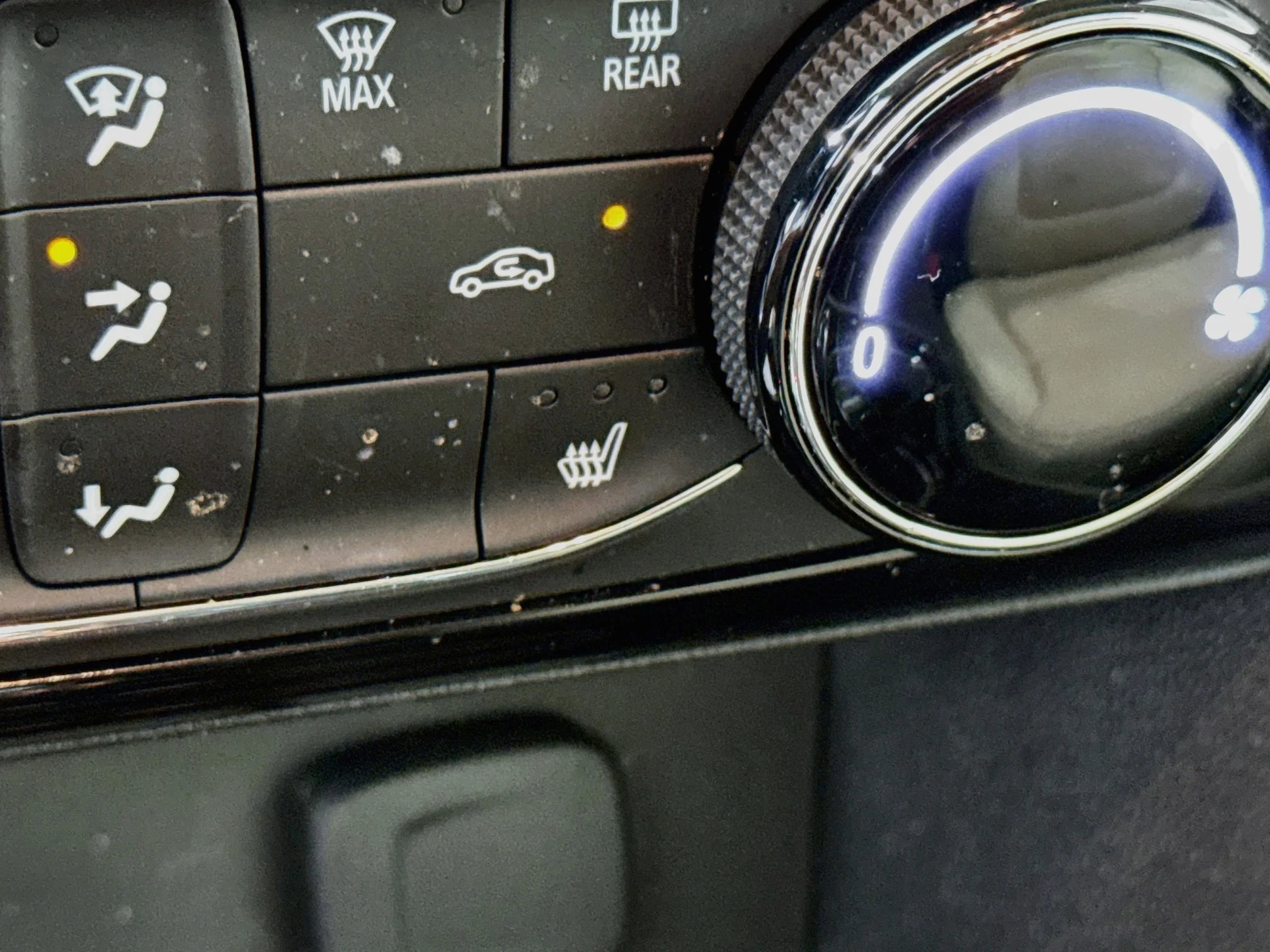 Used 2024 Summit White Buick Sport Touring image 19
