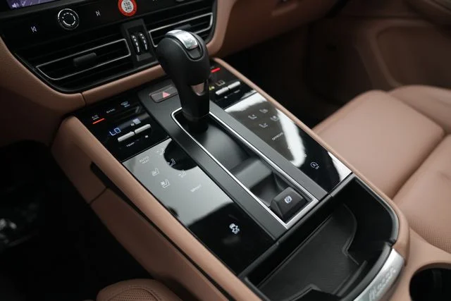 Certified Used 2026  Porsche  image 39