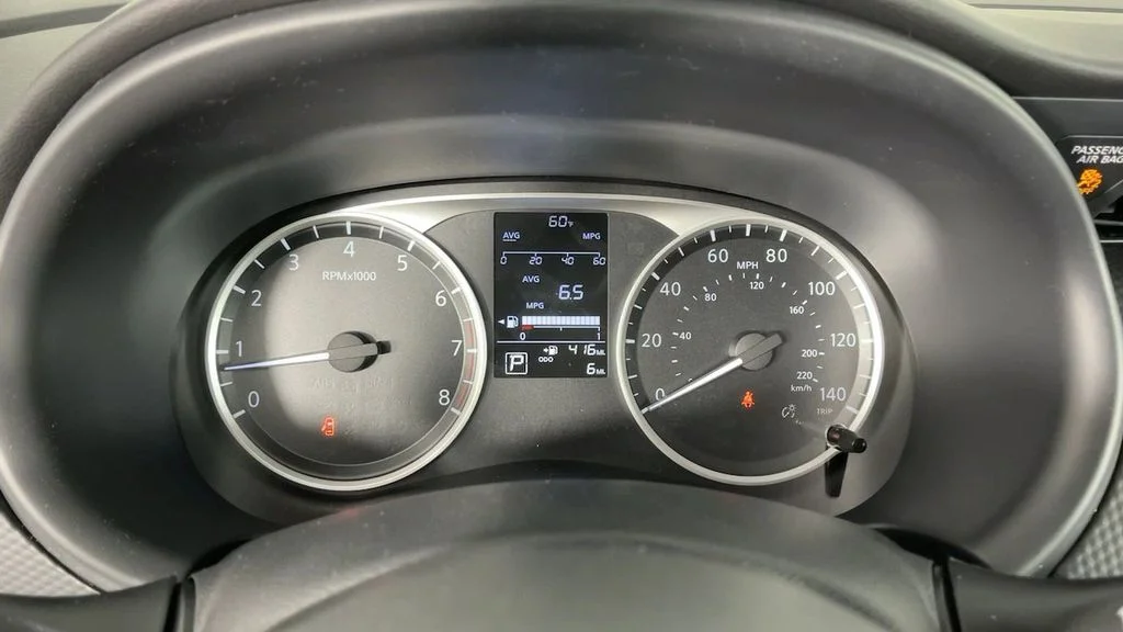 2025 Nissan KICKS PLAY Base - Photo 25
