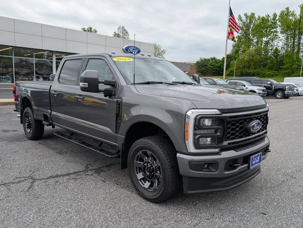 2023 Ford F-250 Lariat 4x4 Crew Cab 8' Box's photo
