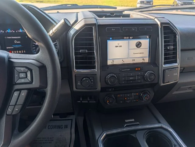 Used 2017 White Ford Lariat image 17