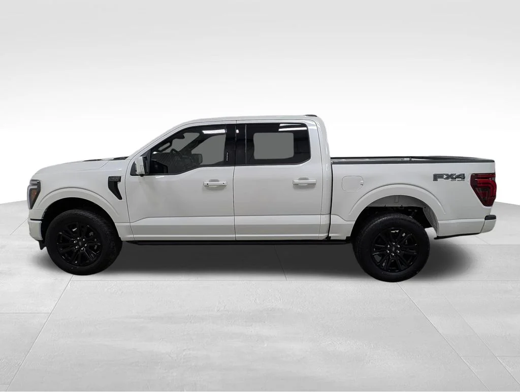 New 2026 Star White Metallic Tri-Coat Ford Platinum® image 1