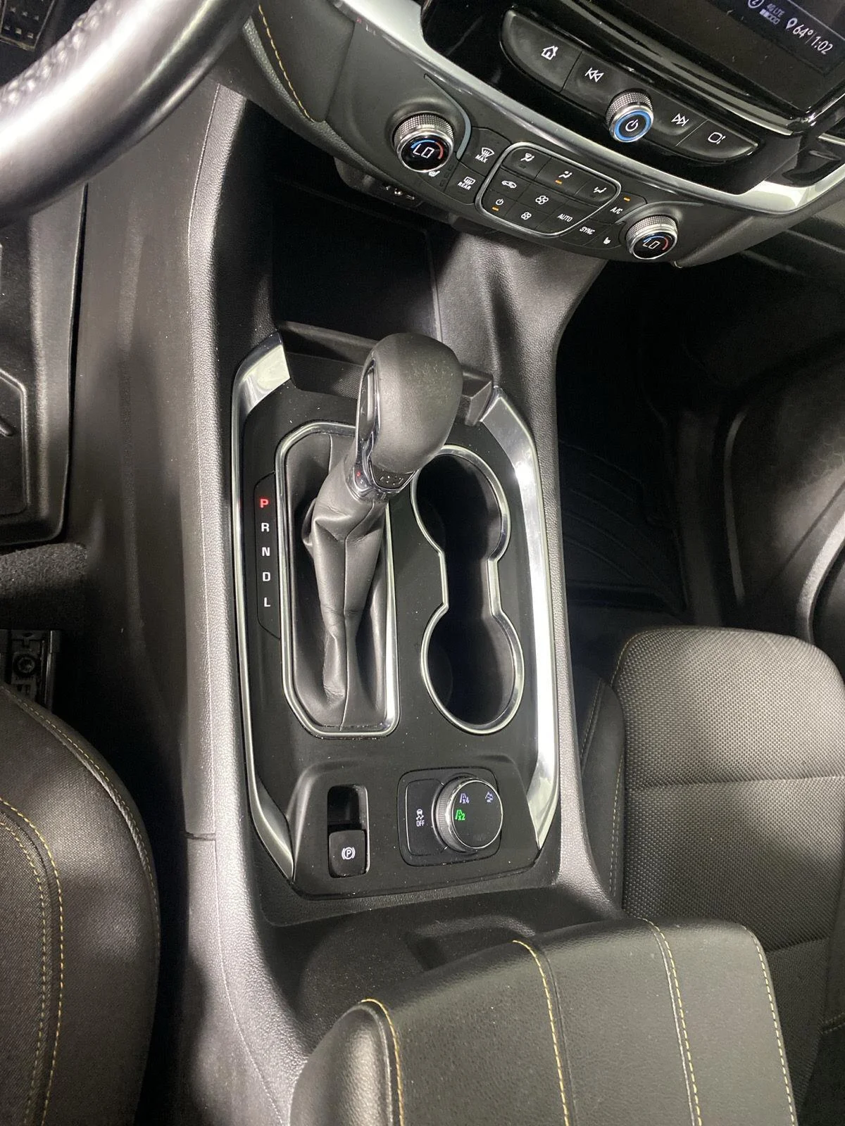 Used 2021 MOSAIC BLACK METALLIC Chevrolet LT Cloth image 21