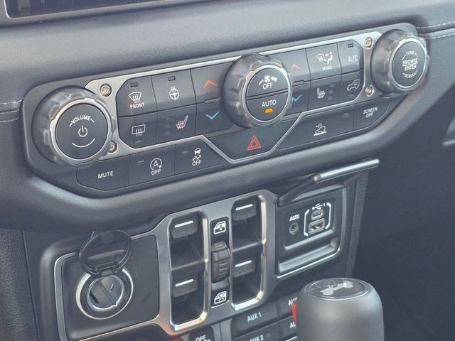 New 2026 Tuscadero Pearlcoat Jeep Rubicon image 35