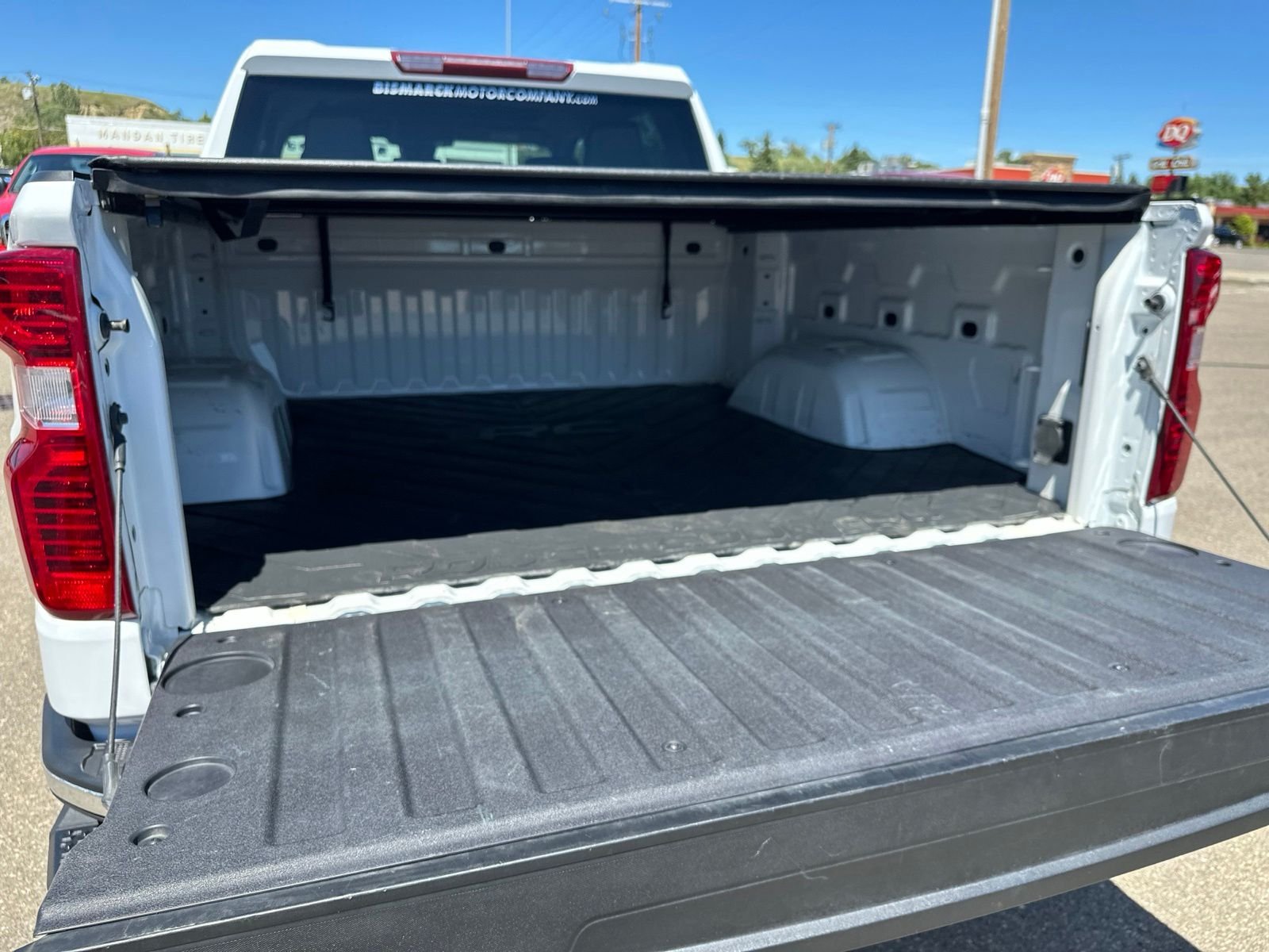 Used 2024 White Chevrolet LT image 25