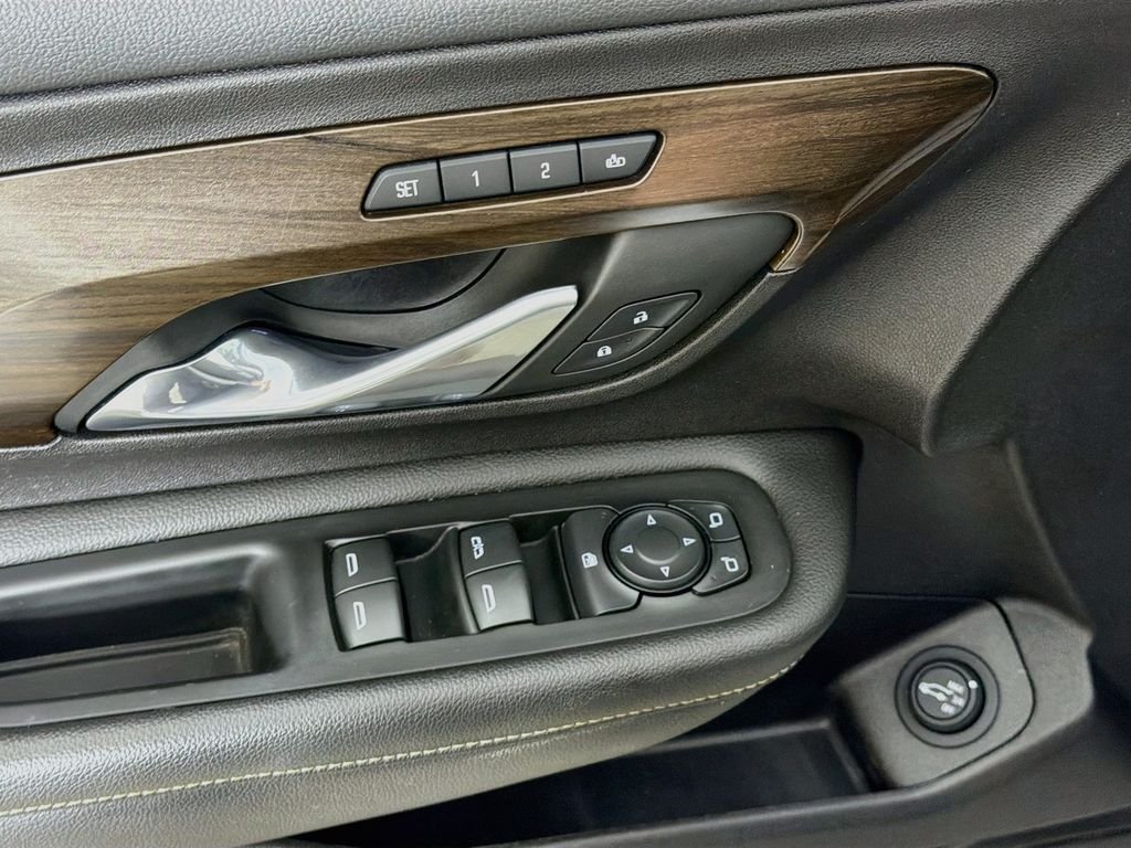 Used 2018 Summit White GMC Denali image 18