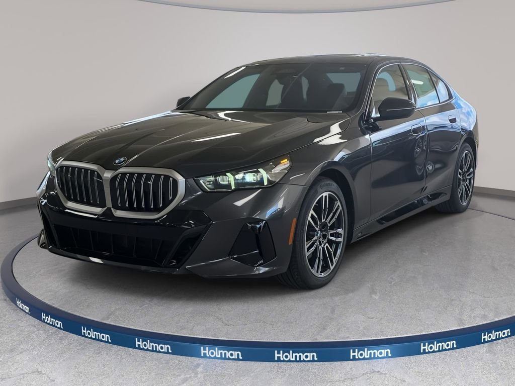 Used 2026 Dark Graphite Metallic BMW 530i image 1