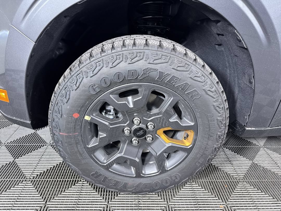 New 2026 Carbonized Gray Metallic Ford Tremor image 27