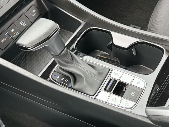 New 2026 White Hyundai SE FWD image 48