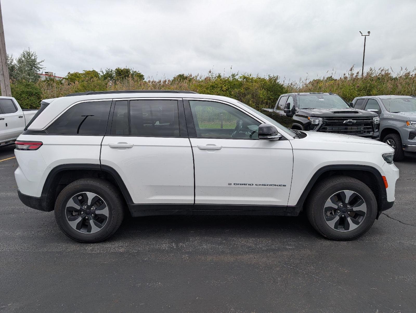 Used 2024 Bright White Clearcoat Jeep 4xe image 8