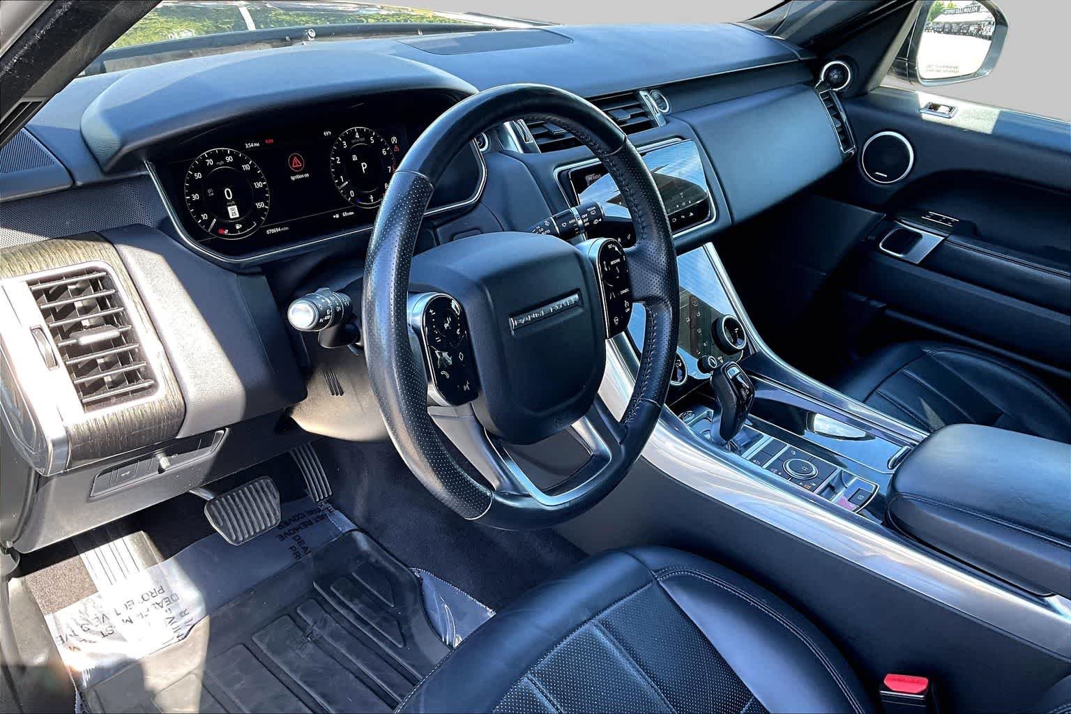 Used 2020 Borealis Black Metallic Land Rover HSE image 17