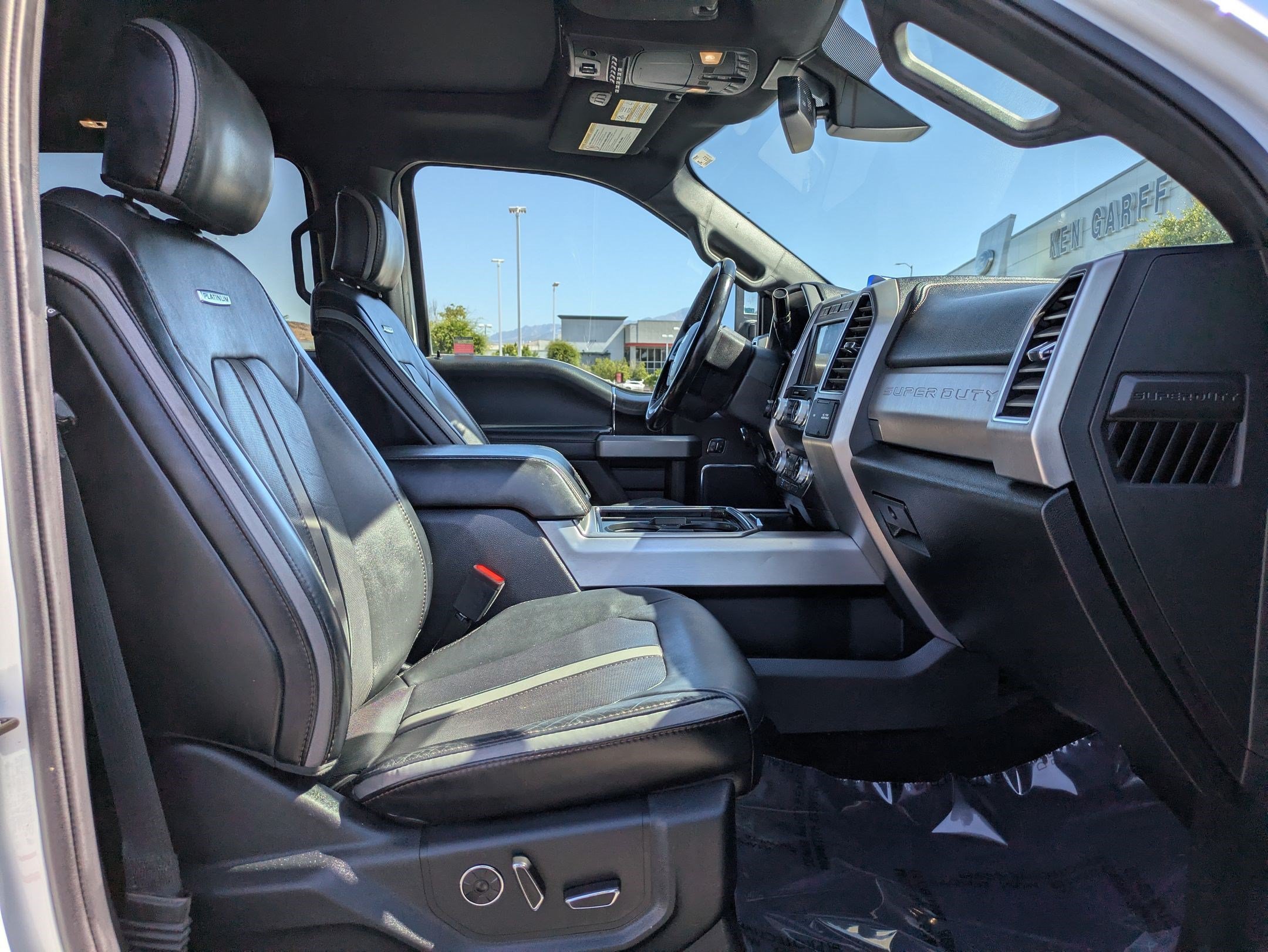 Used 2019 White Platinum Clearcoat Metallic Ford Platinum image 31
