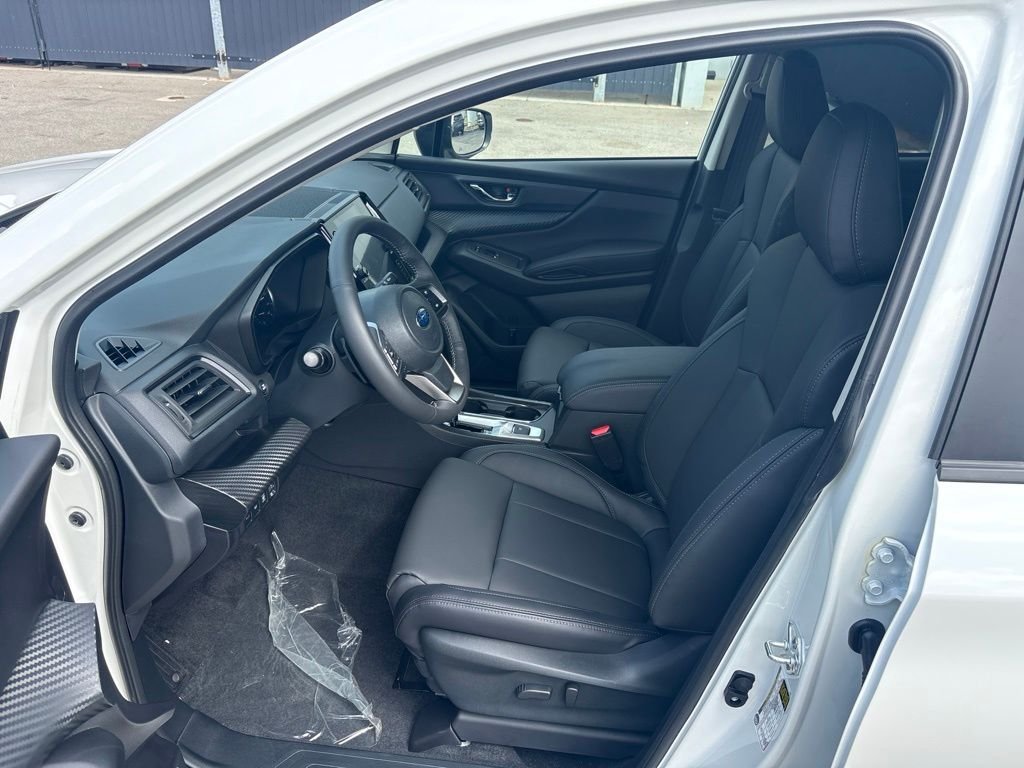 New 2027 CRYSTAL WHITE PEARL Subaru Premium 7-Passenger image 9