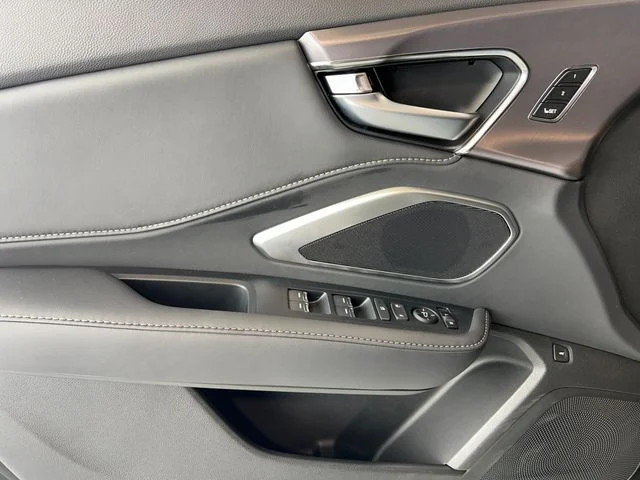 New 2026 Platinum White Pearl Acura Base image 15