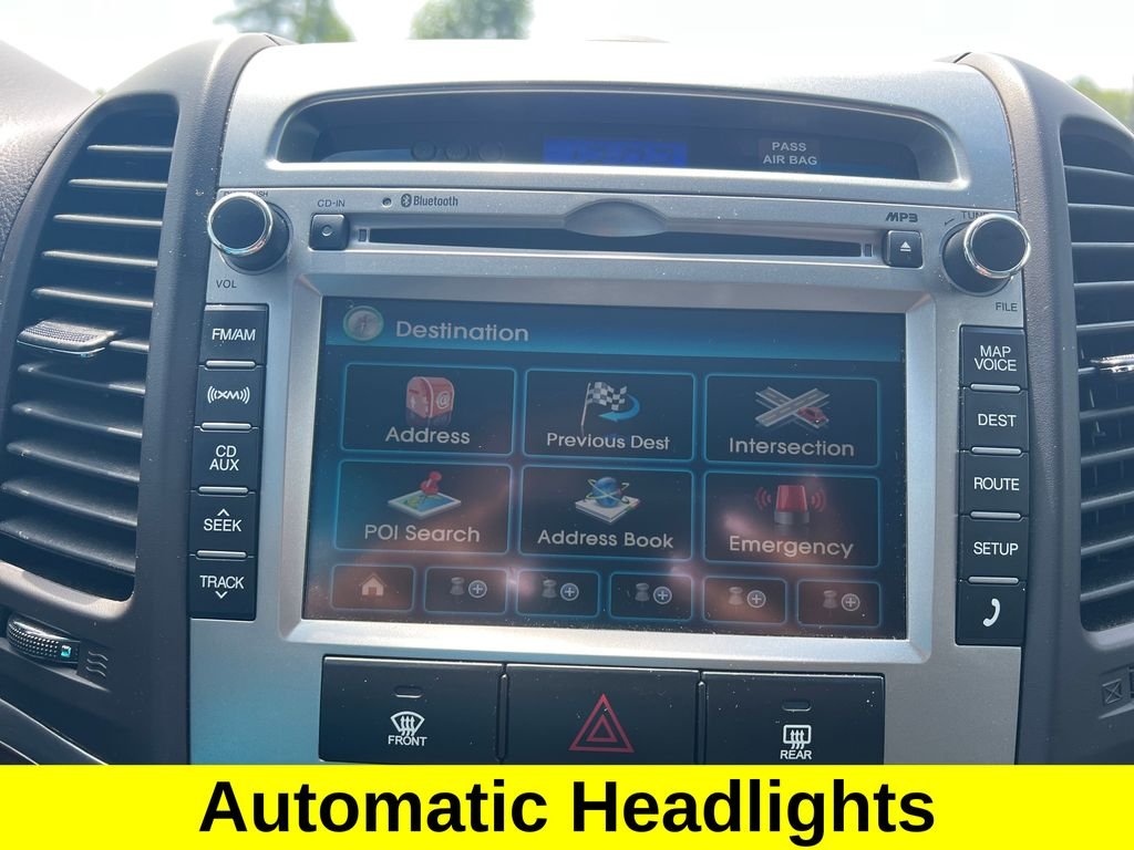 Used 2011 Frost White Hyundai SE image 22