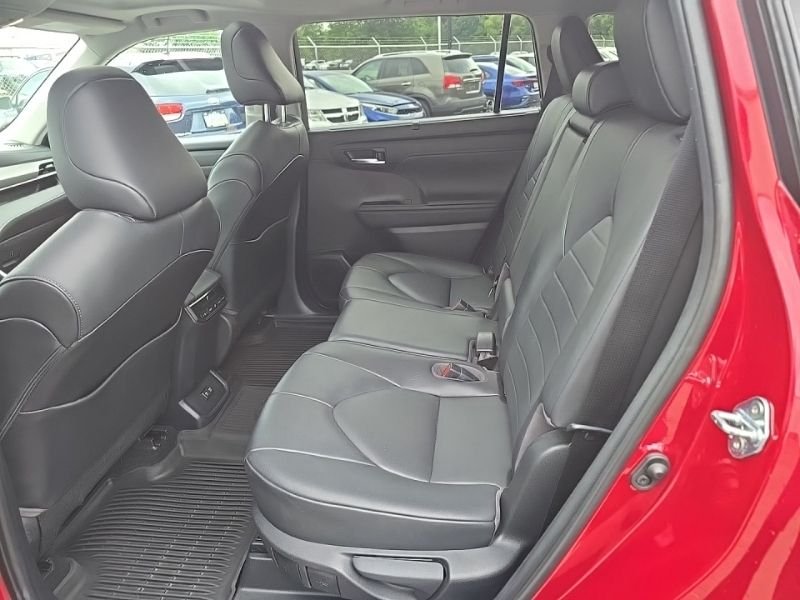Used 2020 Red Toyota XLE image 26