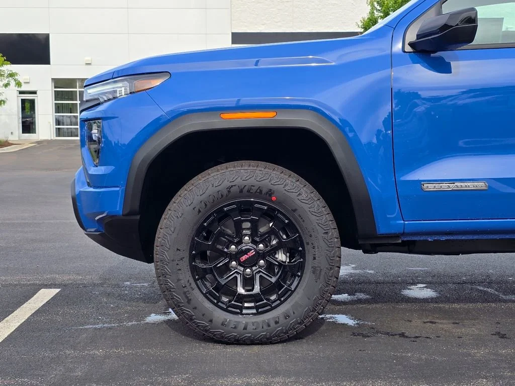 New 2026 Rapids Metallic GMC Elevation image 33
