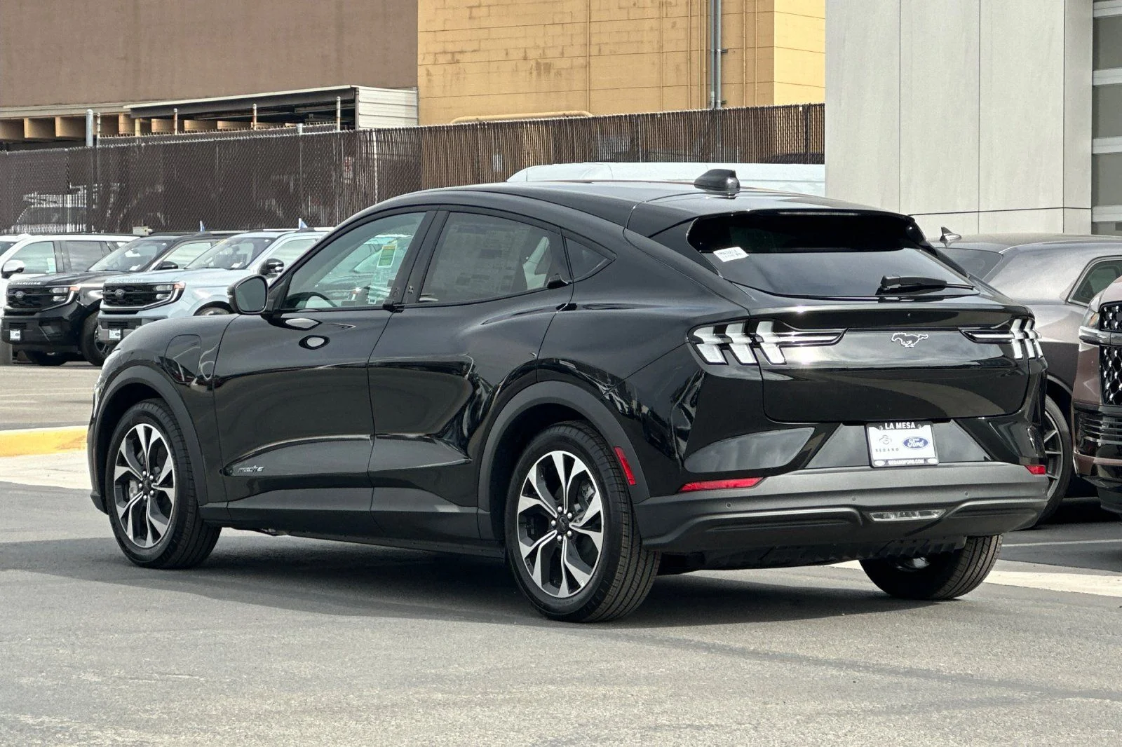 New 2026 Shadow Black Ford Select image 5