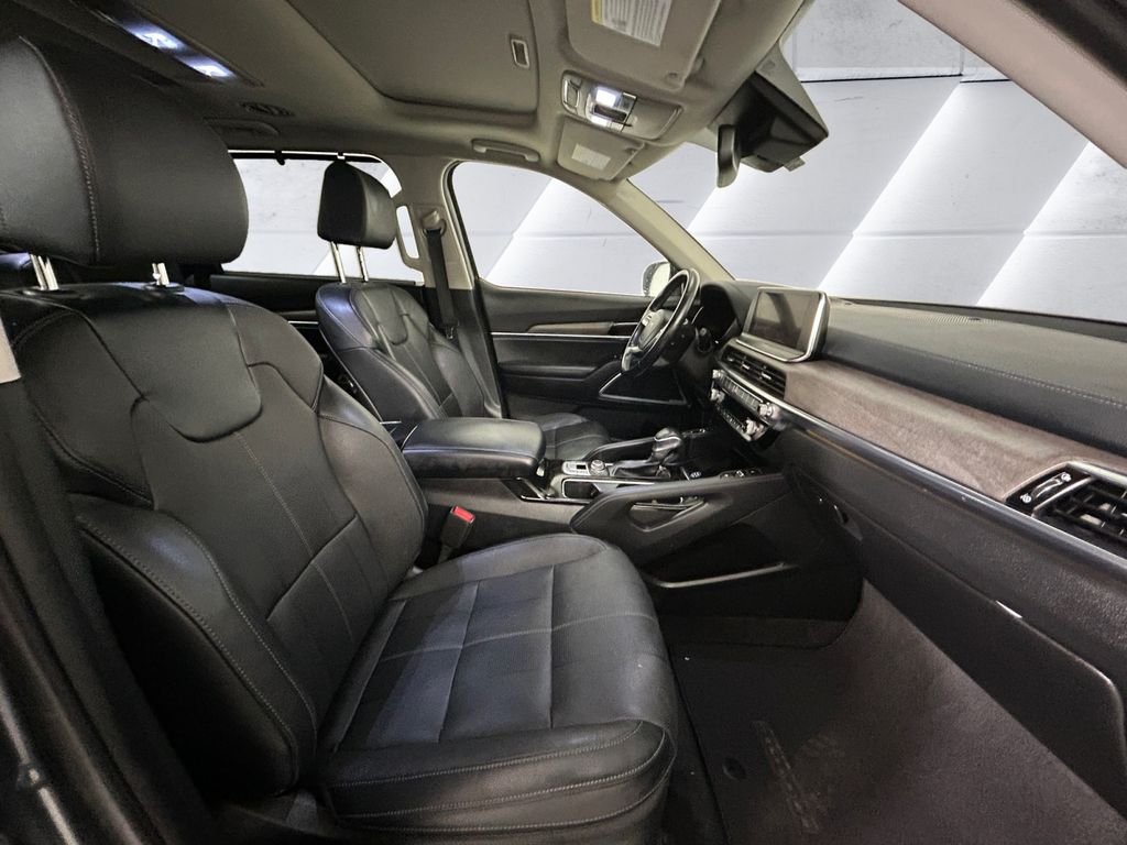 Used 2022 Gray Kia SX image 13