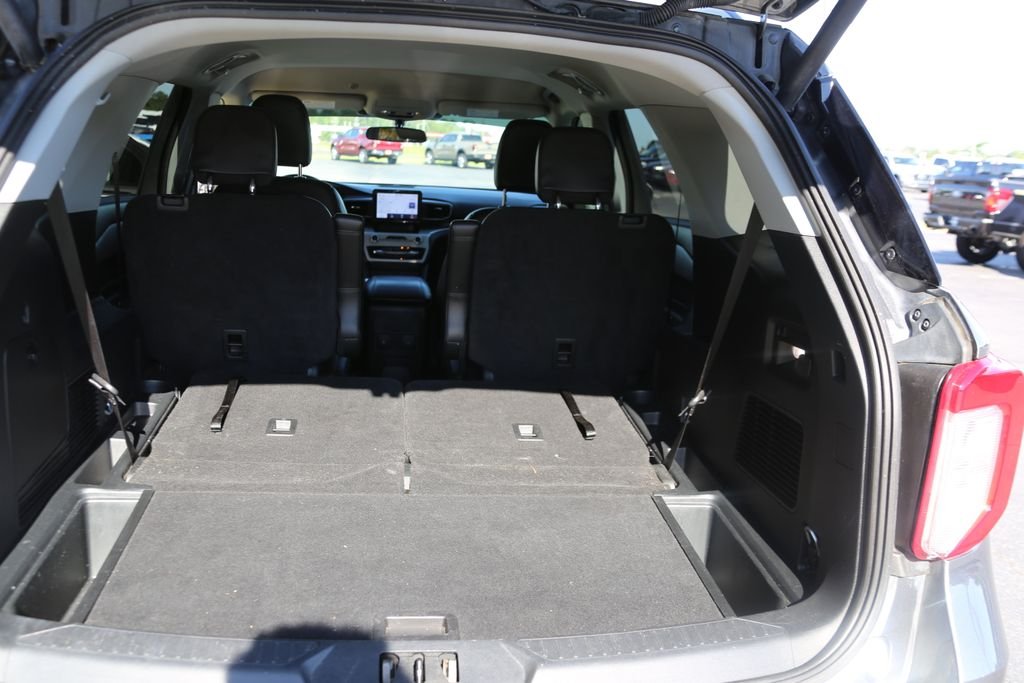 Used 2024 Gray Ford XLT image 7