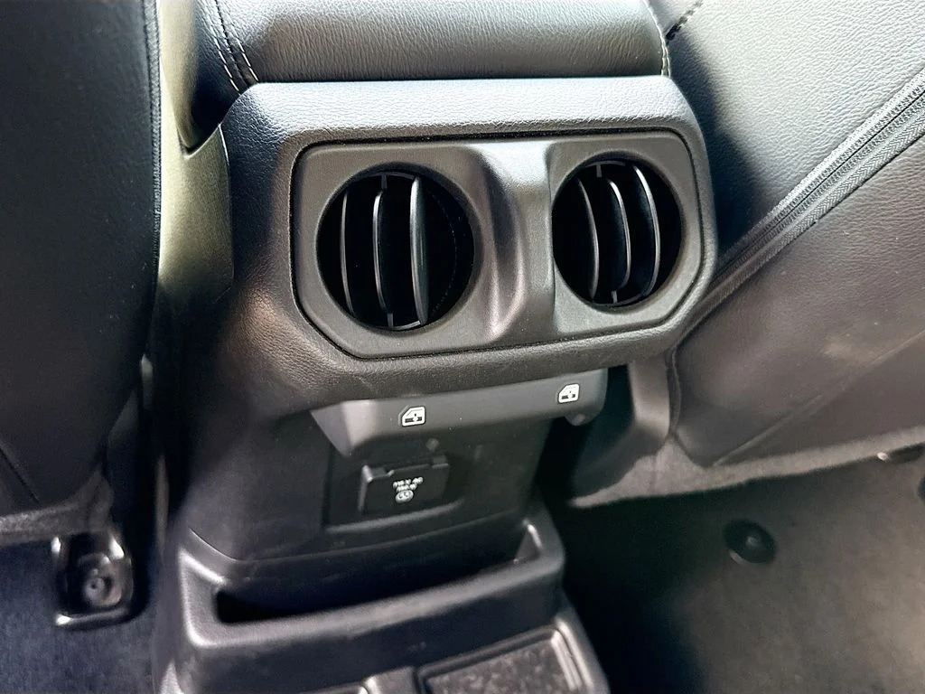 Used 2023 Silver Jeep Sahara 4xe image 28