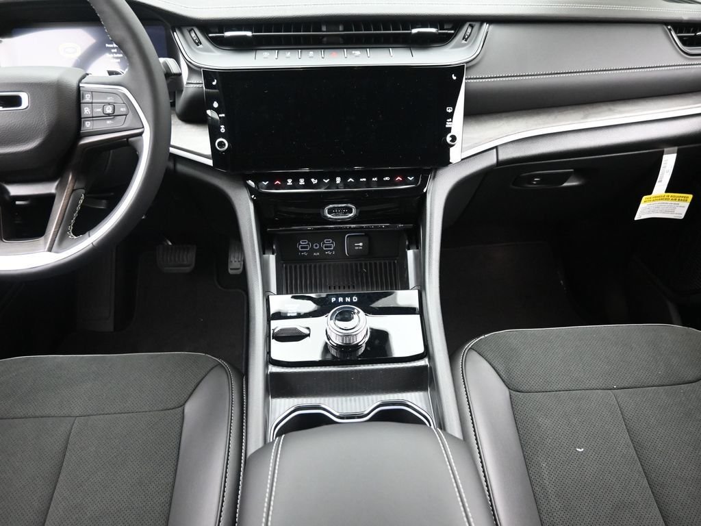 New 2026 Silver Zynith Jeep Altitude image 16