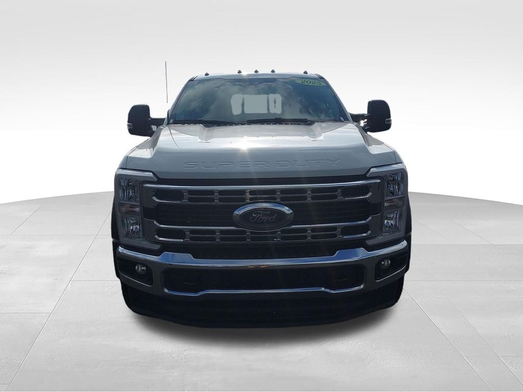 Used 2025 White Ford XL image 8