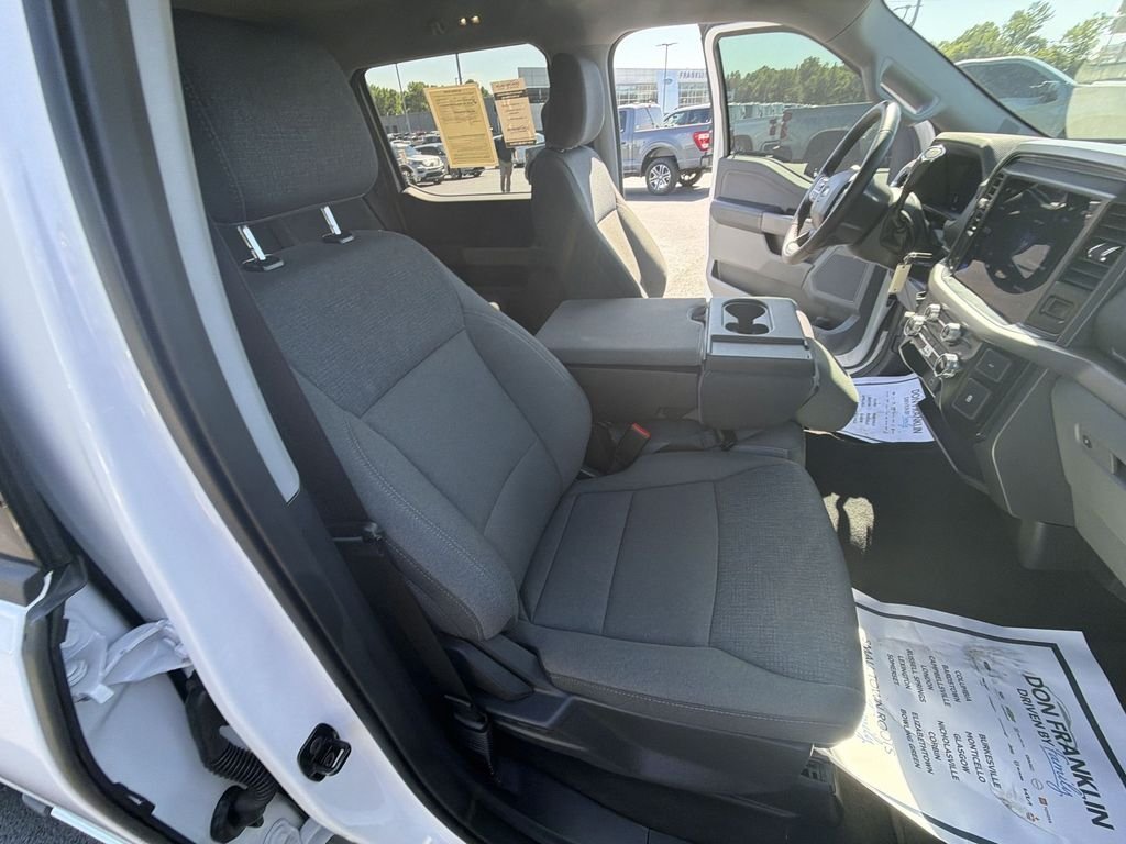 Used 2025 White Ford XLT image 29
