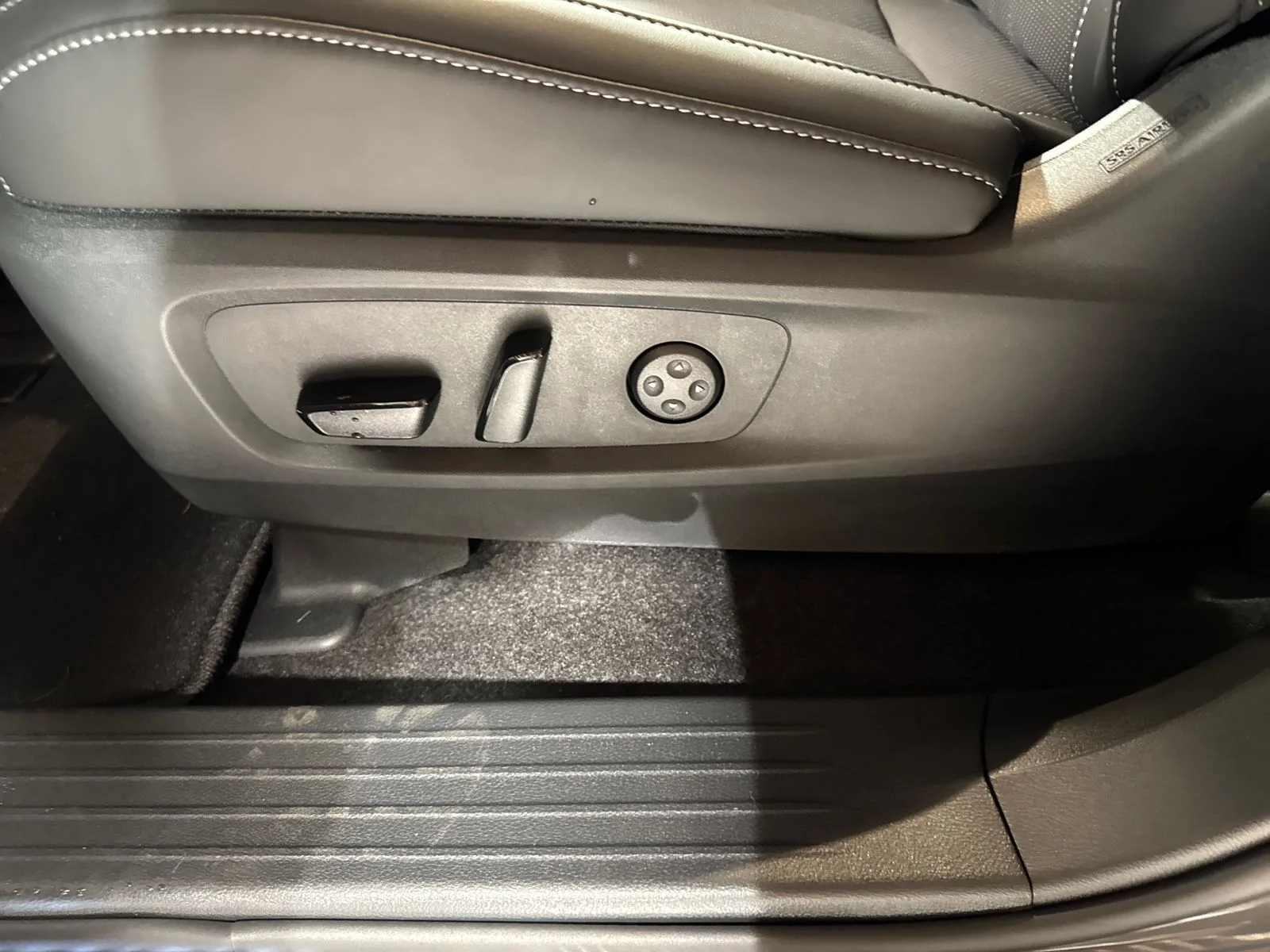 New 2027 HARBOR GRAY INFINITI Sport AWD image 11