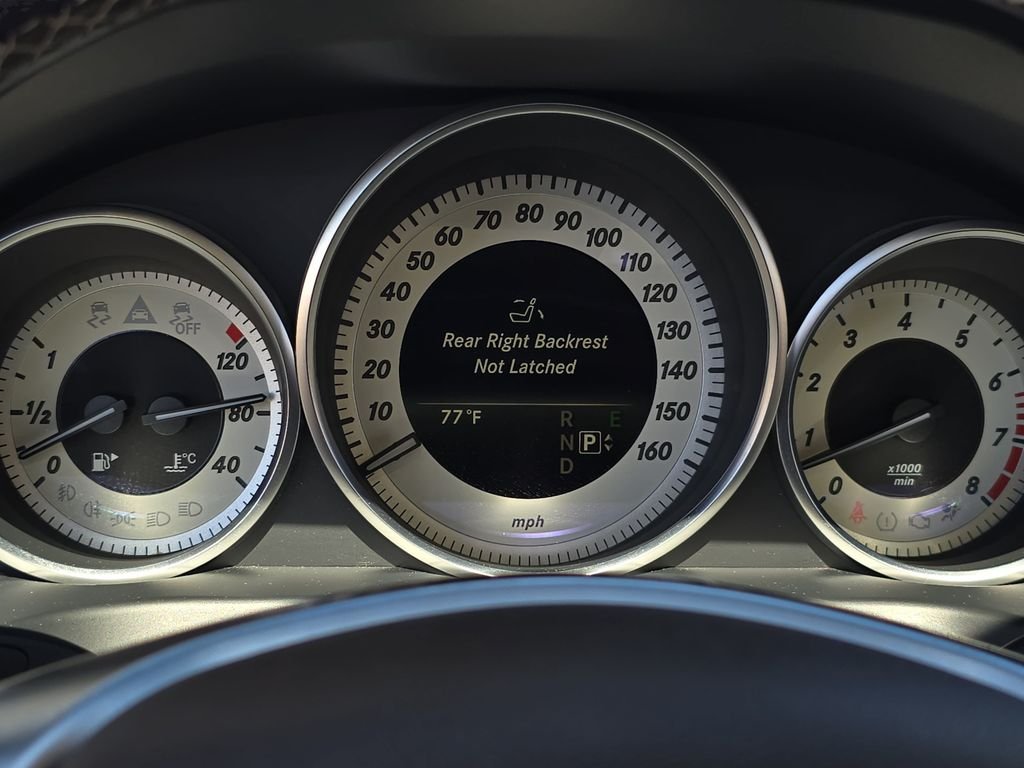 Used 2015 Red Mercedes-Benz E 400 image 22