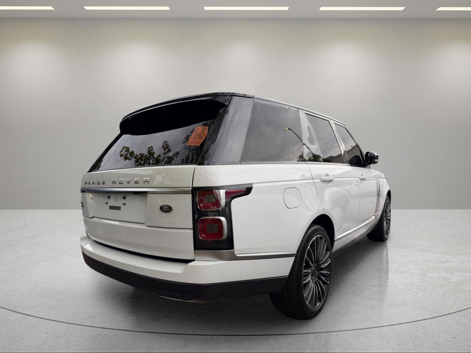 Used 2021 Fuji White Land Rover P525 Westminster image 15