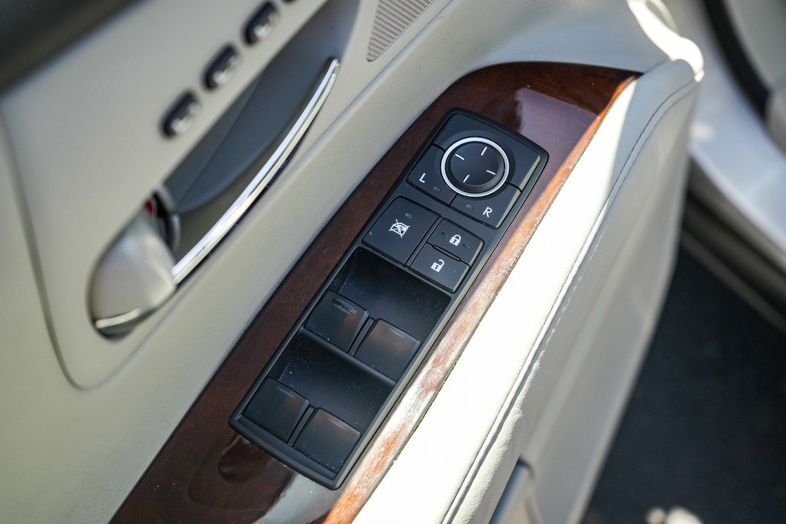 Used 2011 Tungsten Pearl Lexus 350 image 20