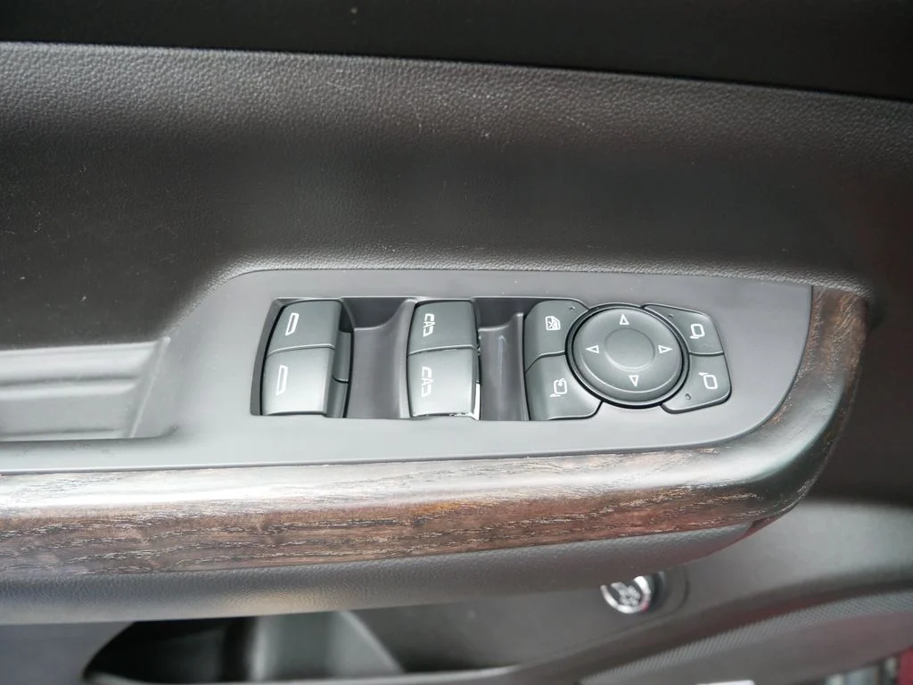 Used 2022 Red GMC Denali image 17