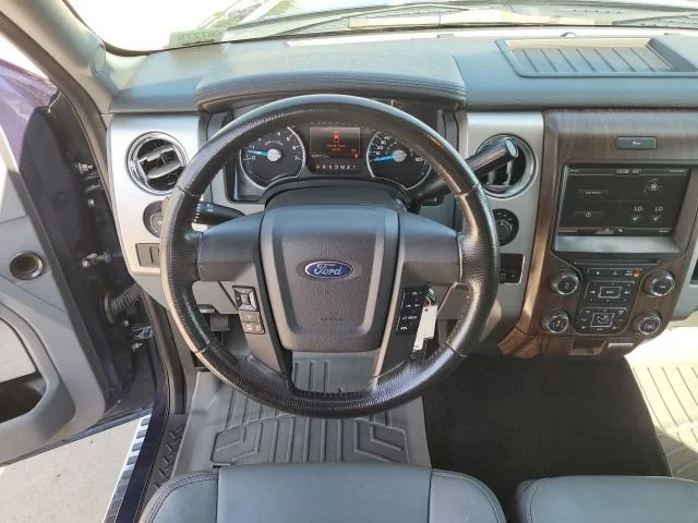 Used 2013  Ford XL image 4