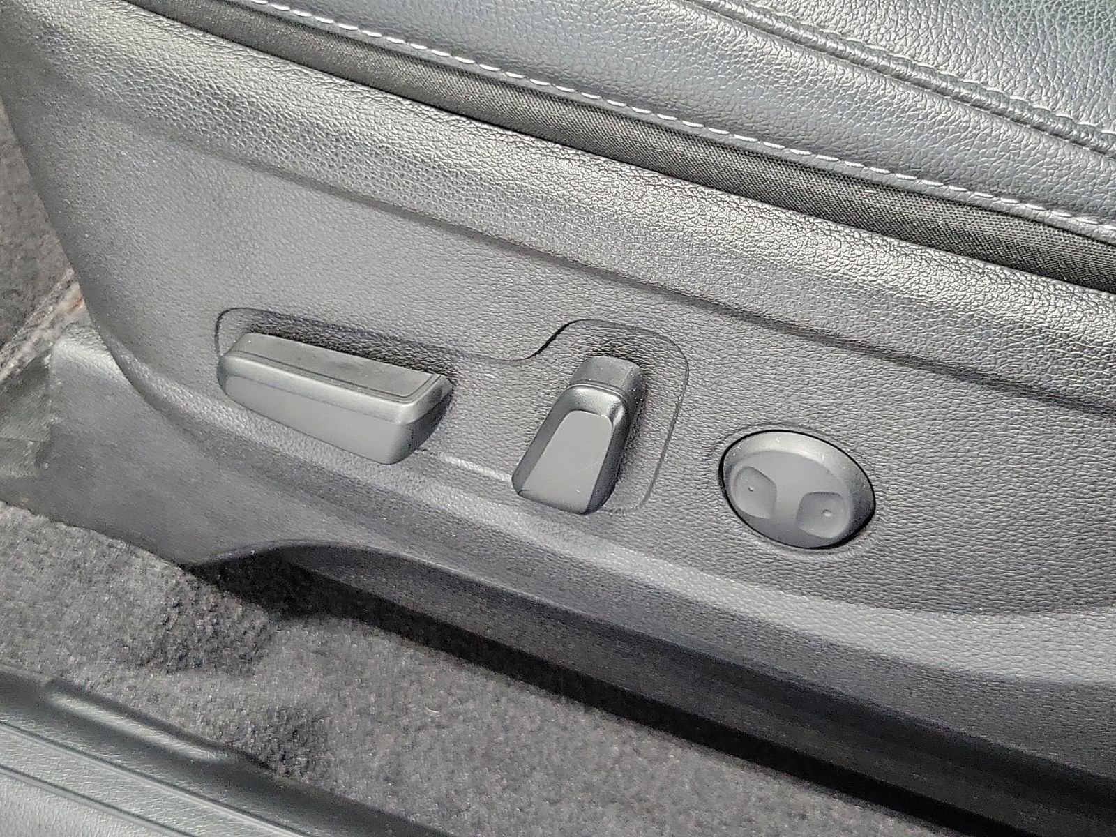 Used 2024 Gray Kia EX X-Line image 9
